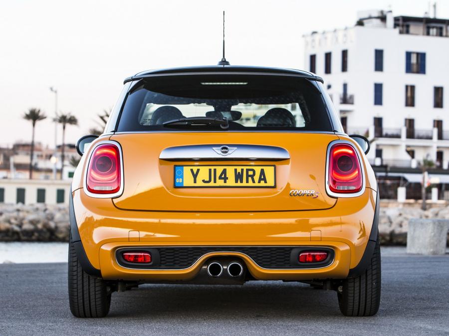  Mini Cooper S 2014 года  (UK) (фото 2 из 30)